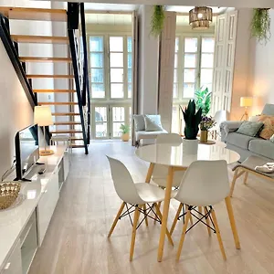 Apartment Homely Loft Especerias, Málaga